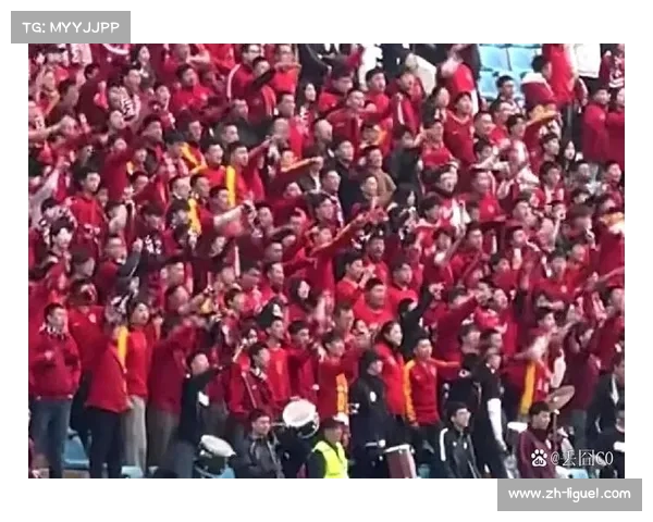 中超俱乐部开放日活动受欢迎，拉近球员与球迷距离